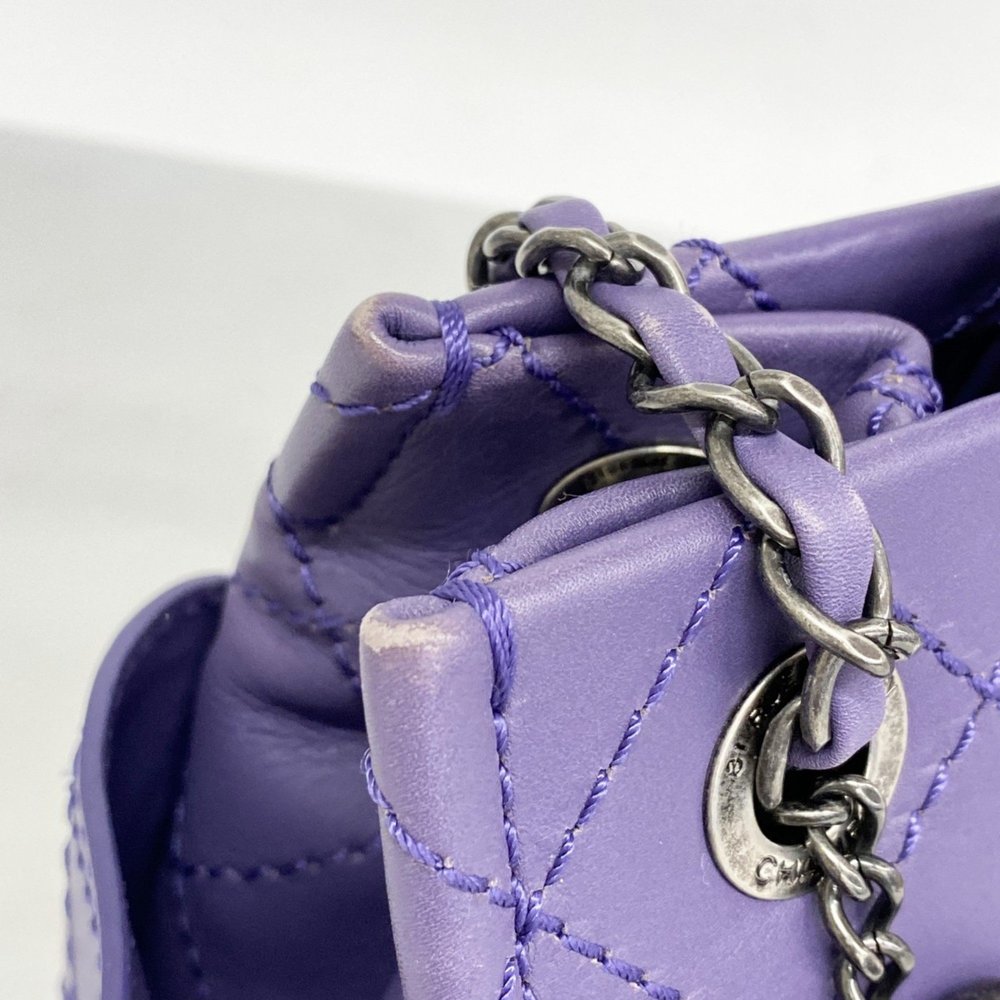 CHANEL Purple Leather Bag - Picture 7 of 12